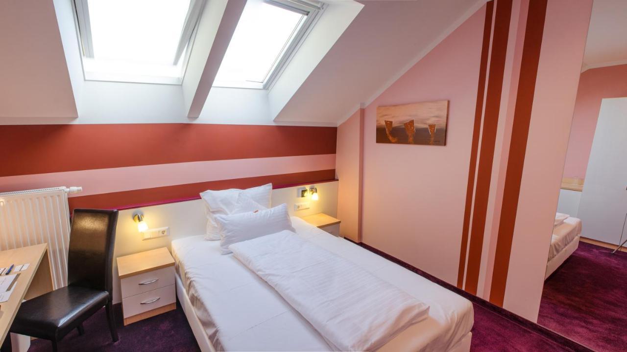 Hotel Residenz Hoessinger Karlstetten Buitenkant foto